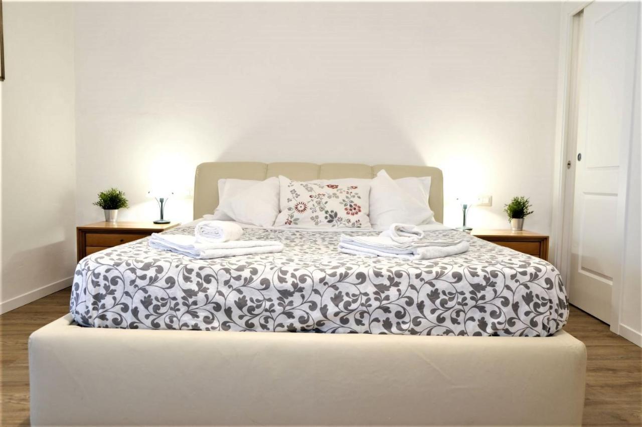 Wine Apartments Florence Morellino ภายนอก รูปภาพ