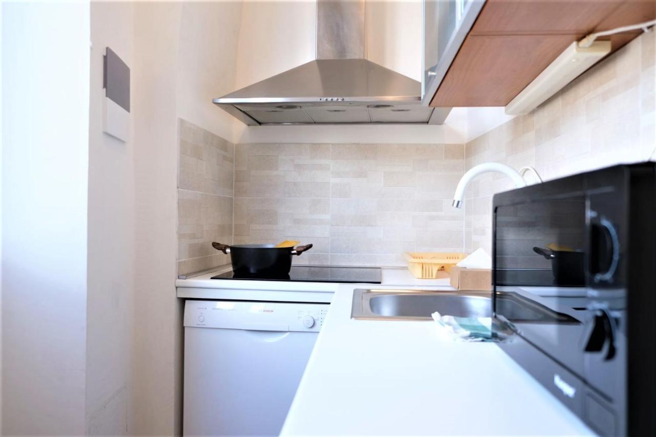 Wine Apartments Florence Morellino ภายนอก รูปภาพ
